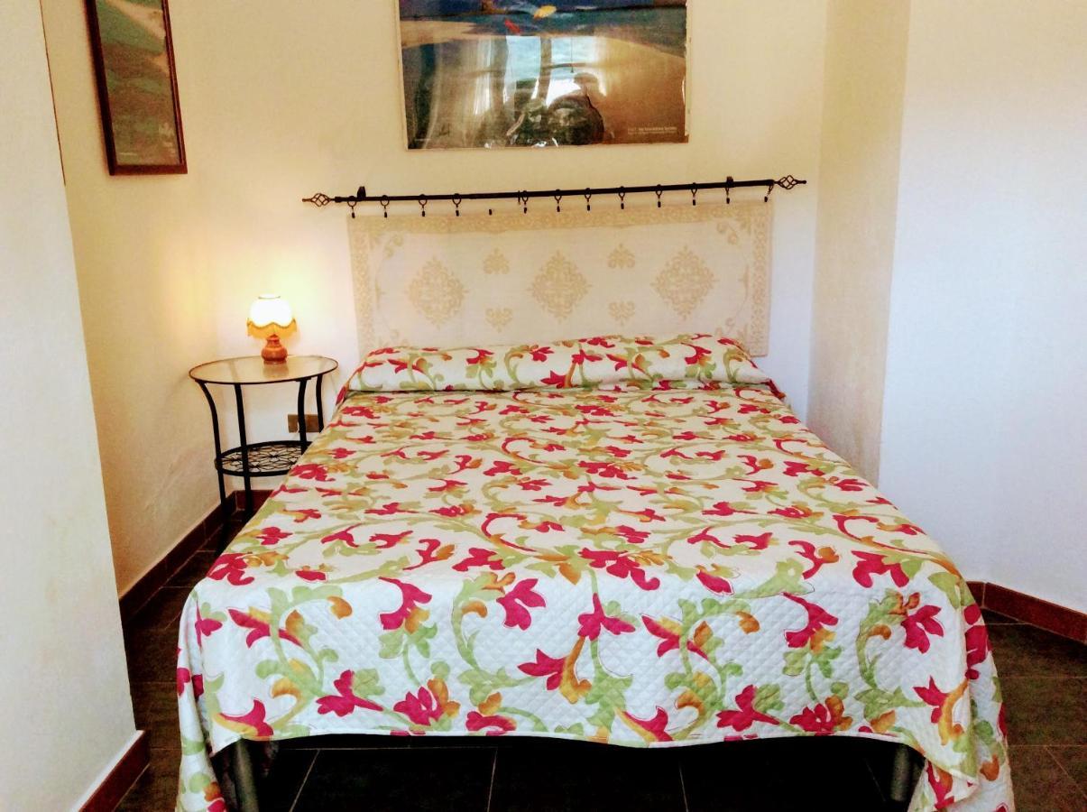 Casa Vacanze Sole E Mare Teulada Exteriör bild