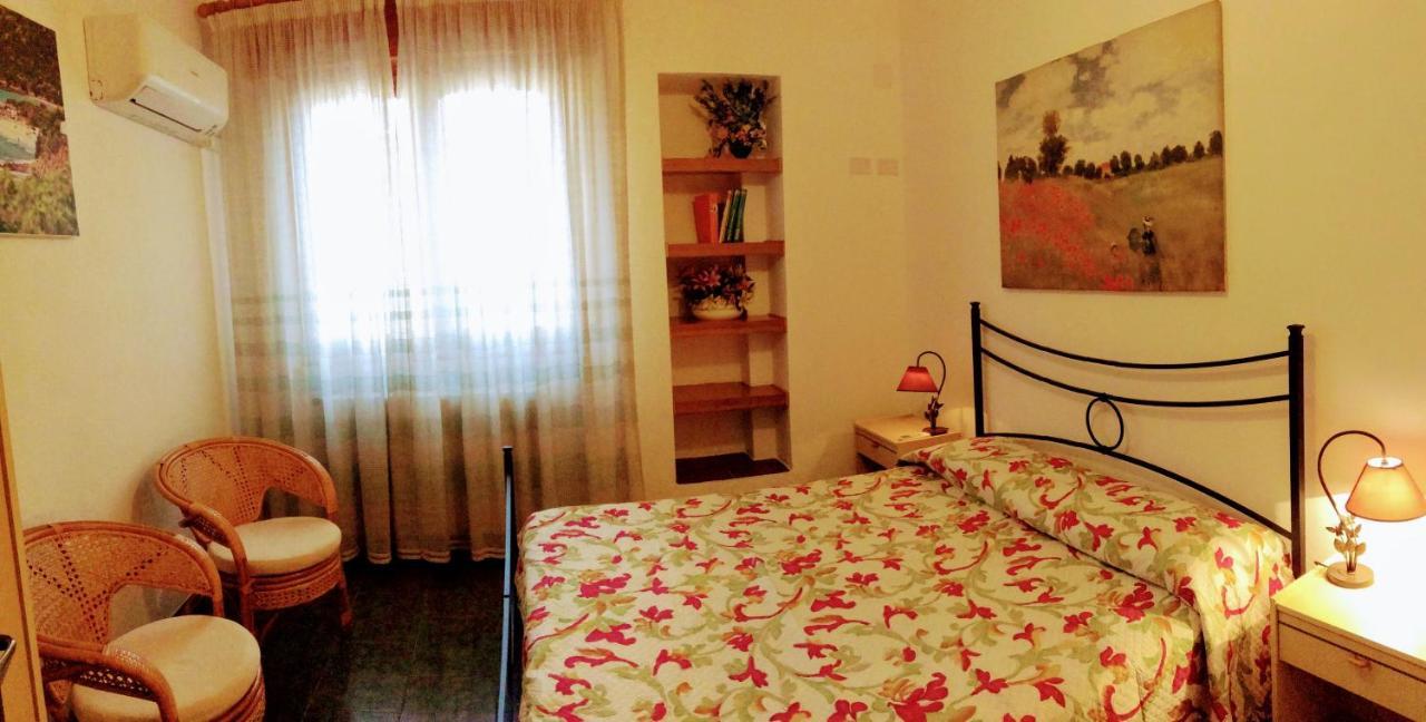 Casa Vacanze Sole E Mare Teulada Exteriör bild